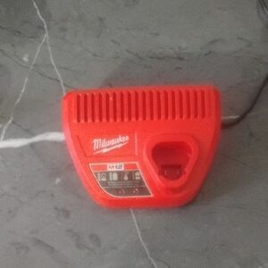 Milwaukee M12 Red Battery Charger